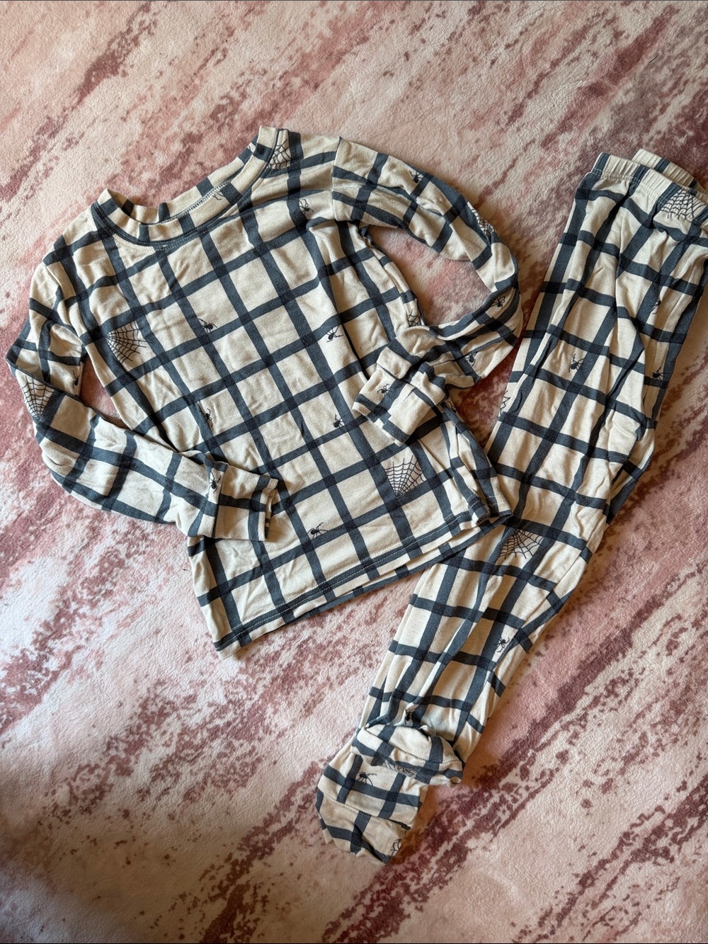 Kids Cream & Black Plaid Long-Sleeve Pajama Set